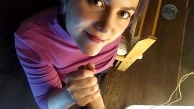 טיפּיש רוסיש היים פּאָרן מיט אַ פּאָץ פּלאַנעווען און אַ גוט טיף באַלזאַם